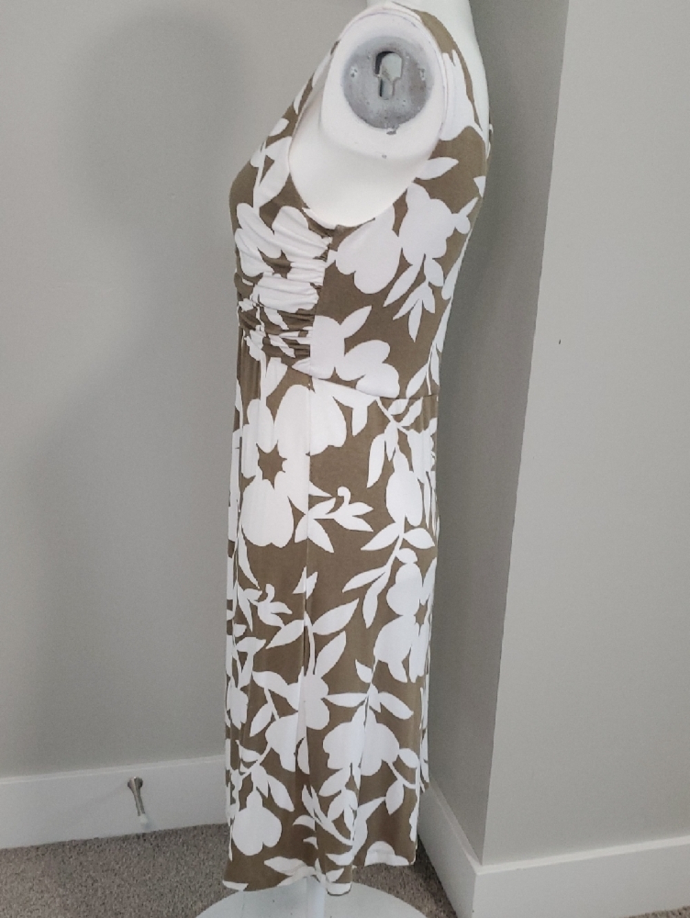 Tommy Bahama White and Olive Floral Midi Dress - Picture 4 of 4